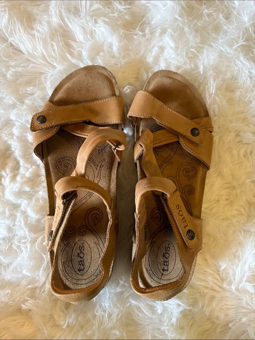 Taos Footwear Tan Leather Adjustable Strap Women’s Sandals